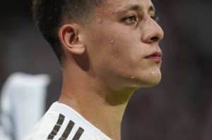 姆巴佩引领皇马新纪元：10战9胜状态飙升，阿隆索的战术变革成效显著