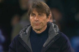 意甲联赛终章逼近：那不勒斯内讧曝出，孔蒂难掩无奈，国米逆转夺冠或成现实