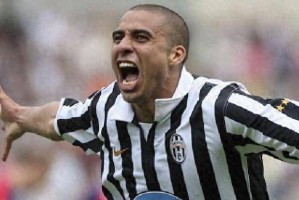 绝了！48岁特雷泽盖凌晨发布金球重现视频，那些年禁区杀手如何一剑封喉？