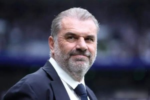 曼联3球碾压西甲劲旅，热刺险胜挪威黑马，次回合悬念留到下周