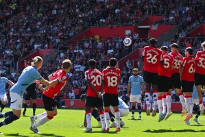 超级冷门：13.1亿卫冕冠军被倒数第一逼平！5连胜终结 欧冠资格仍不稳