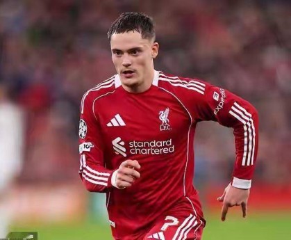 利物浦夏窗操作翻车！7500万甩卖迪亚斯成笑话，拜仁新核打爆德甲