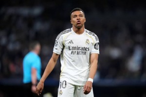 欧冠皇马1比2拜仁，姆巴佩建功难挽败局，次回合如何应变完成逆转