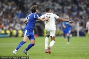 皇马挑战凯拉特：马尔科-圭达执法背后的故事与战术分析